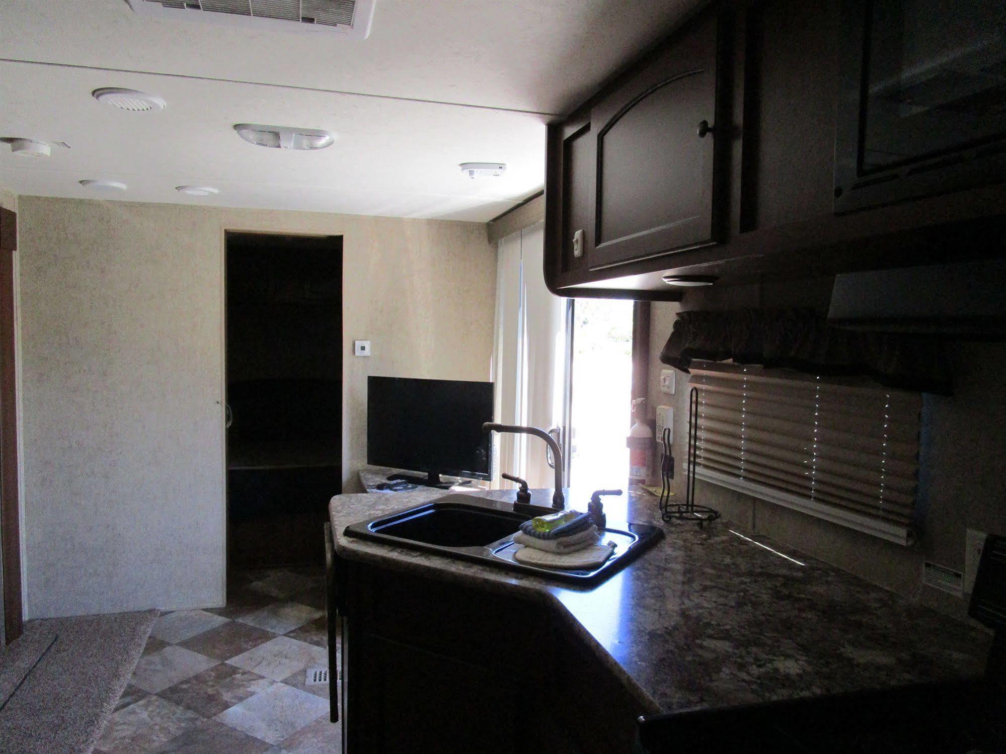 Fiesta Key Rv Resort Premium Room 1 雷顿 外观 照片